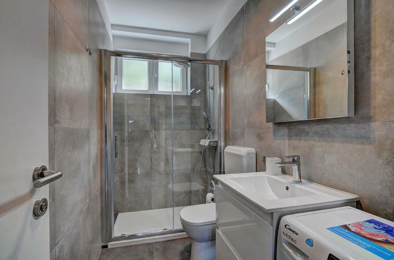 Apartman D Пула Екстериор снимка
